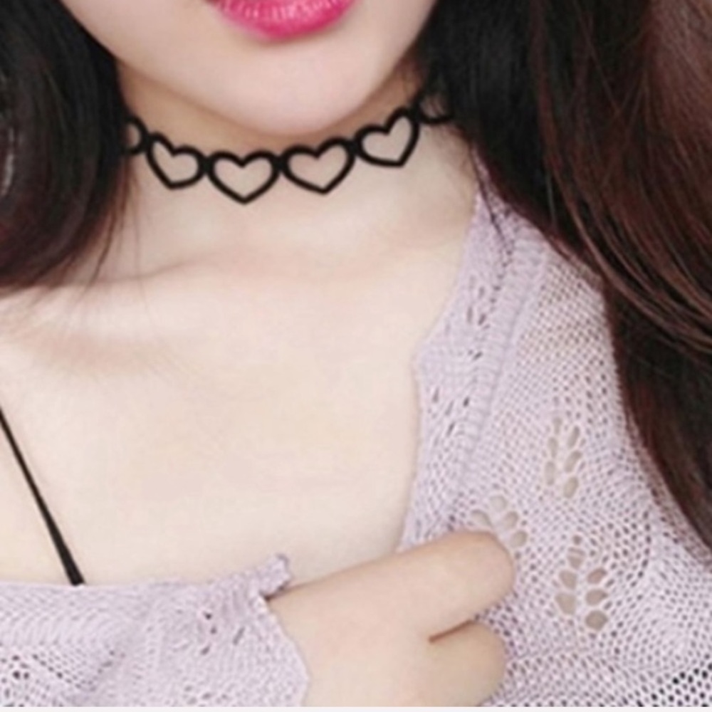 1 AVAIL! Best seller! NWT Black velvet 🖤 choker - Picture 2 of 7